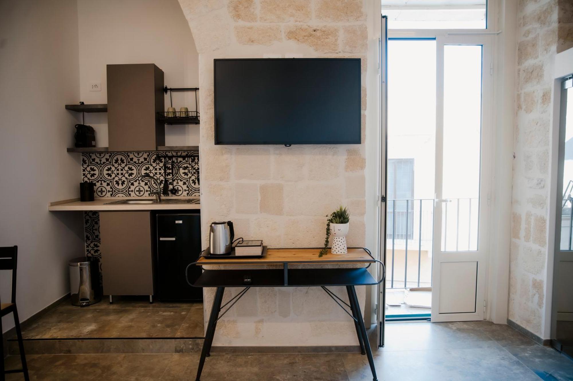 Petrina Home - Suite Rooms Барлета Екстериор снимка